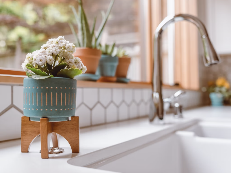The Art of Seamlessness: Integrated Sinks and Countertops for a Streamlined Design