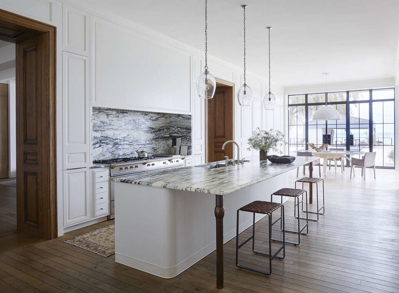 perfect countertop and backsplash