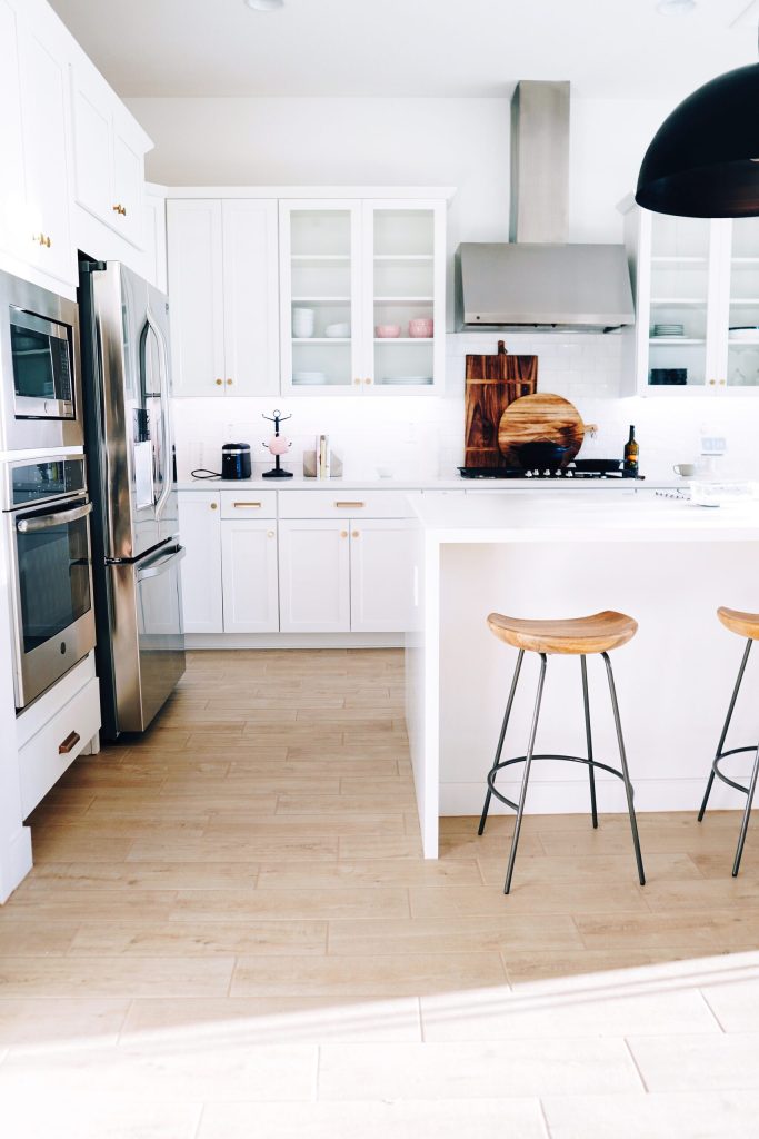 Kitchen Countertops With waterfall Edge