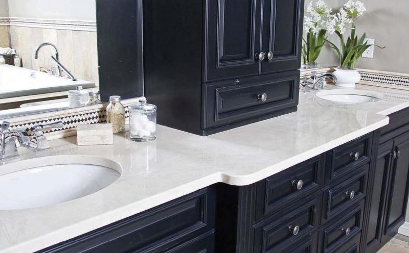 Bianco Rhino Marble bathroom