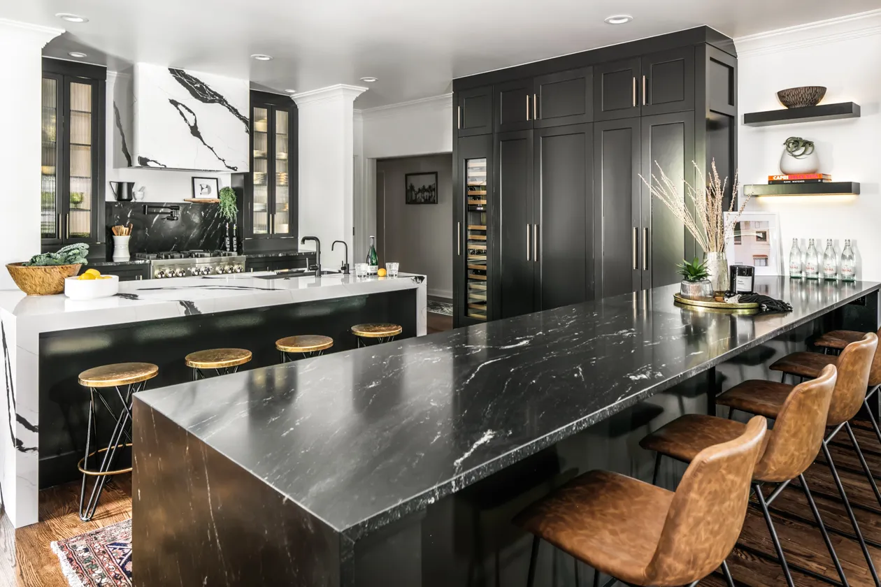 MetroQuartz Unique Calacatta Black kitchen